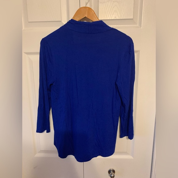 Cable & Gauge V-neck shirt - Picture 3 of 3